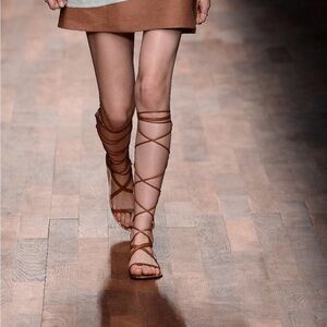 Valentino Runway Gladiator Rockstud Sandals - 39